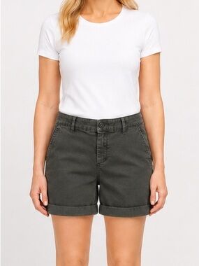 Eddie Bauer Legend Wash Stretch Denim Cuffed Shorts Dark Olive 7" inseam Size 10